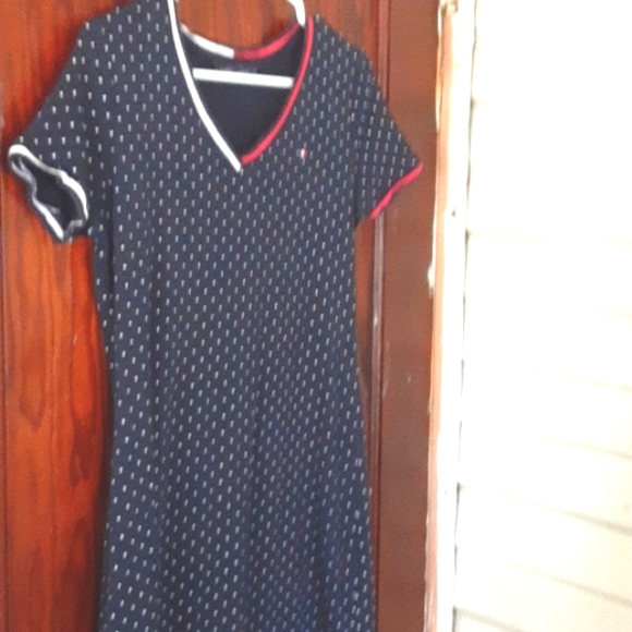 Tommy Hilfiger Dresses & Skirts - Tommy Hilfiger sz medium Tee Shirt dress red white and white